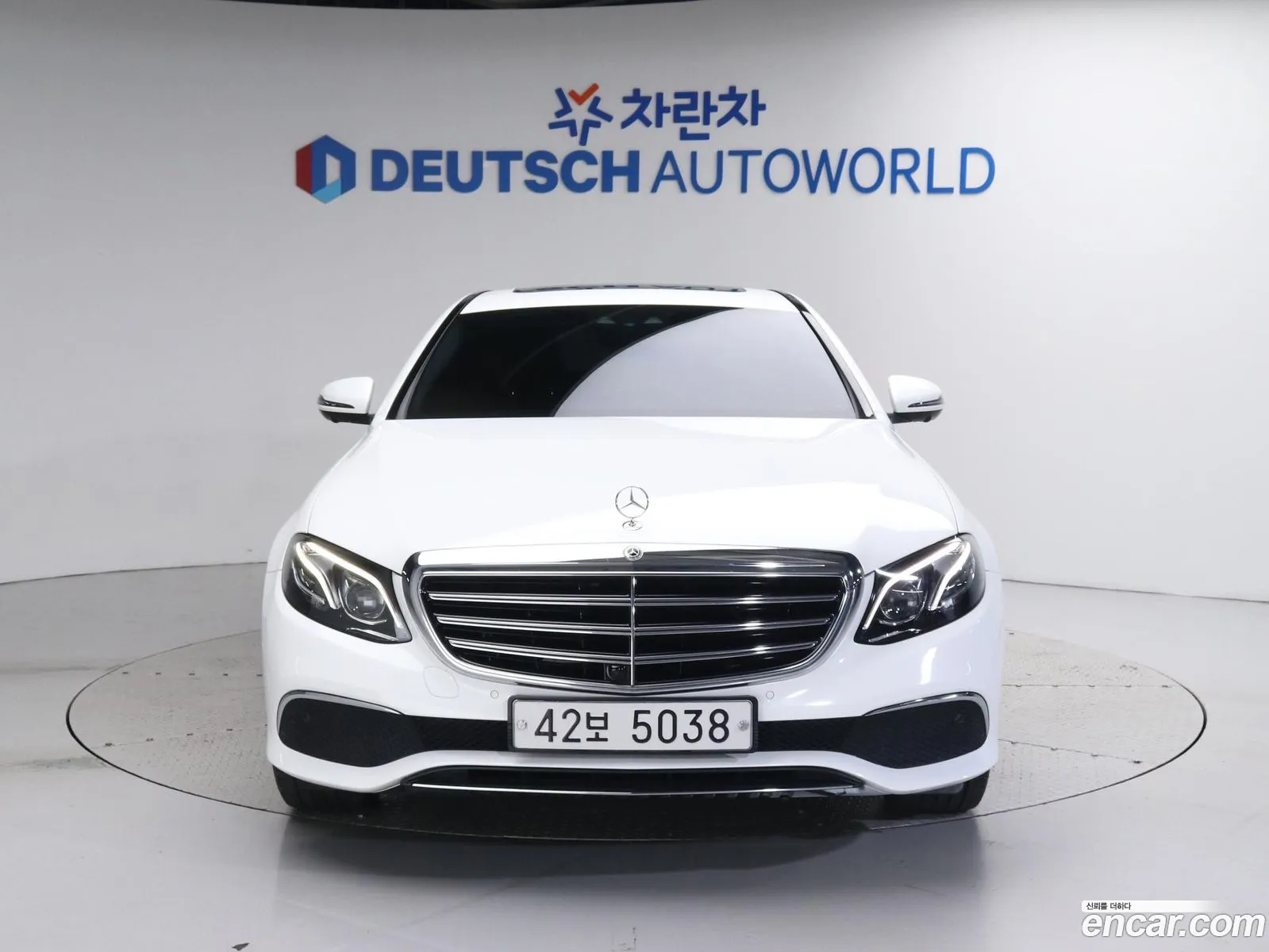 Mercedes E-Class W213 E300 Avantgarde - фотография 16517028