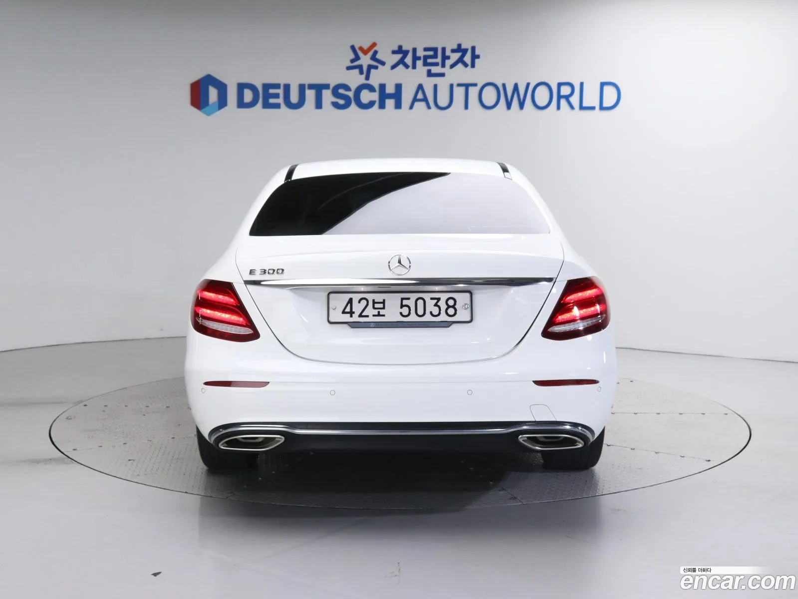 Mercedes E-Class W213 E300 Avantgarde - фотография 16517029
