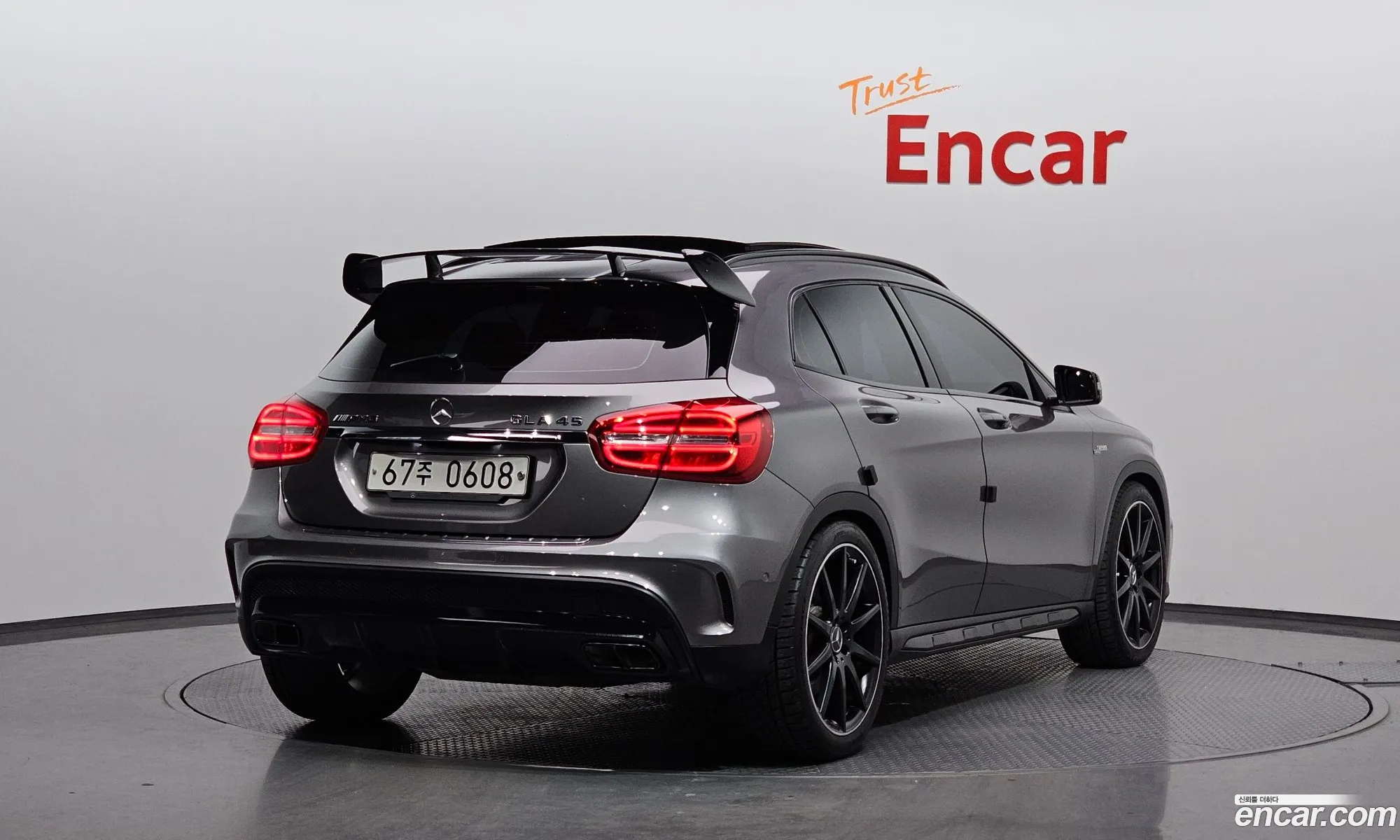 Mercedes-Benz Gla-Klasse Gla45 Amg 4Matic 2016 - фотография 18755047