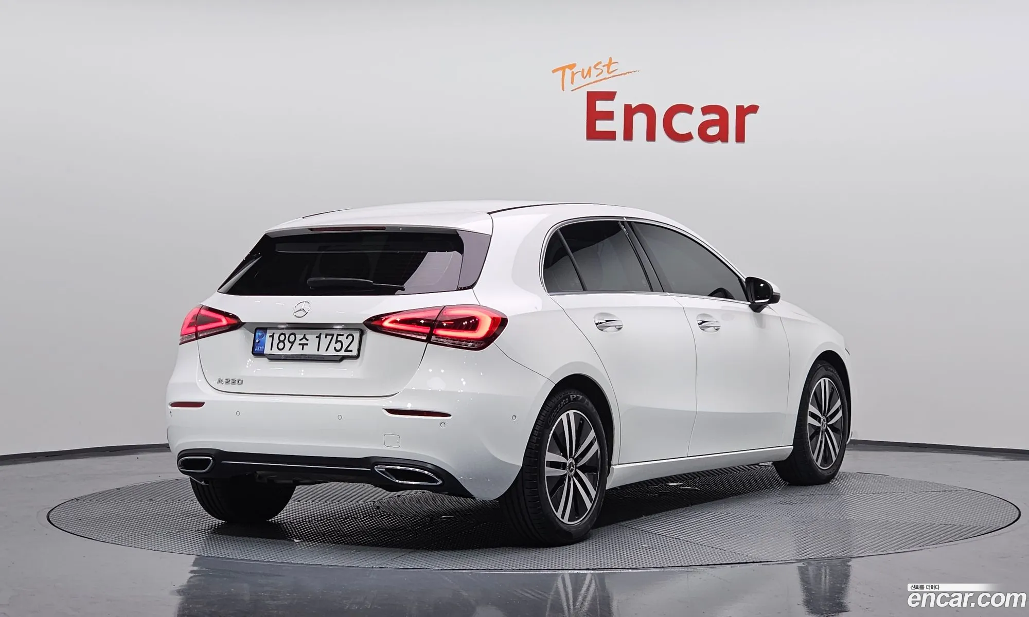 Mercedes-Benz A-Klasse Iv W177 A220 Hatchback 2021 - фотография 18838095