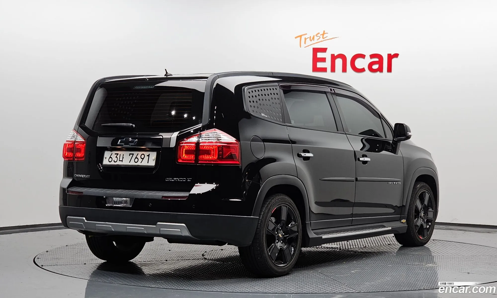 Chevrolet Orlando Lpg Perfect Black 2017 - фотография 17753356