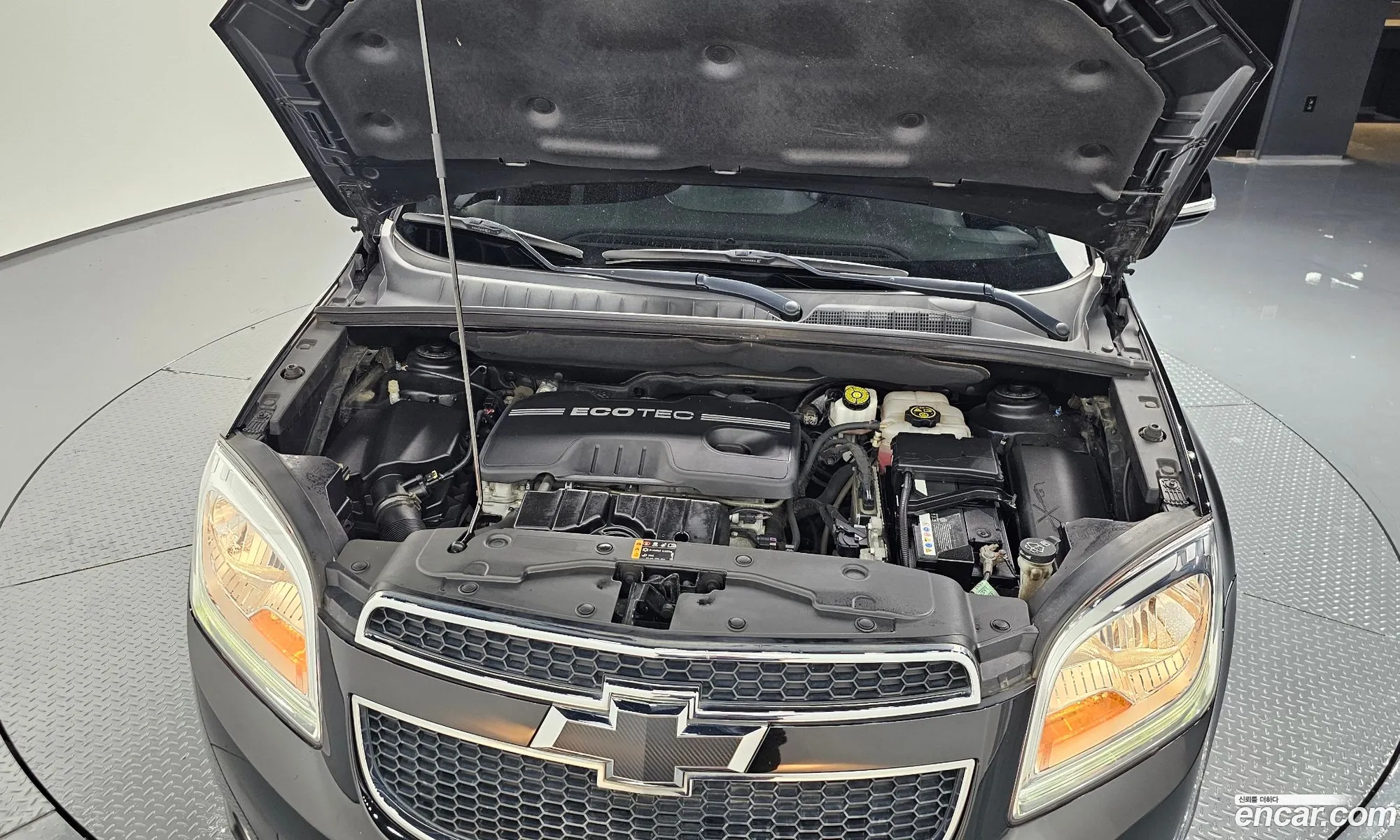 Chevrolet Orlando Lpg Perfect Black 2017 - фотография 17753360