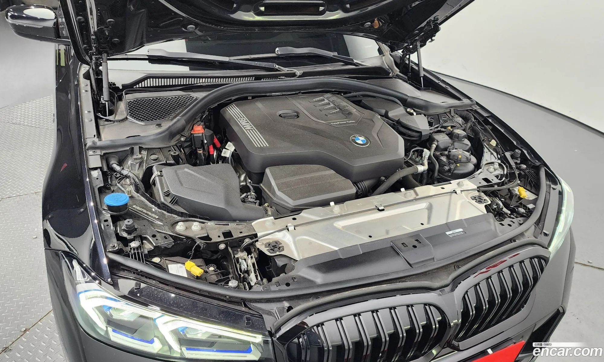 BMW 3Er 320I M Sports 2022 - фотография 932217