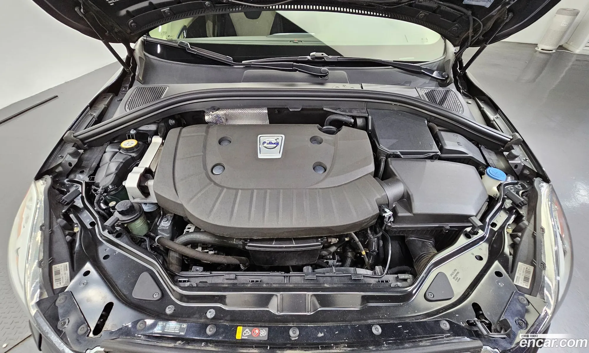 Volvo Xc60 I D5 Awd 2013 - фотография 14658450