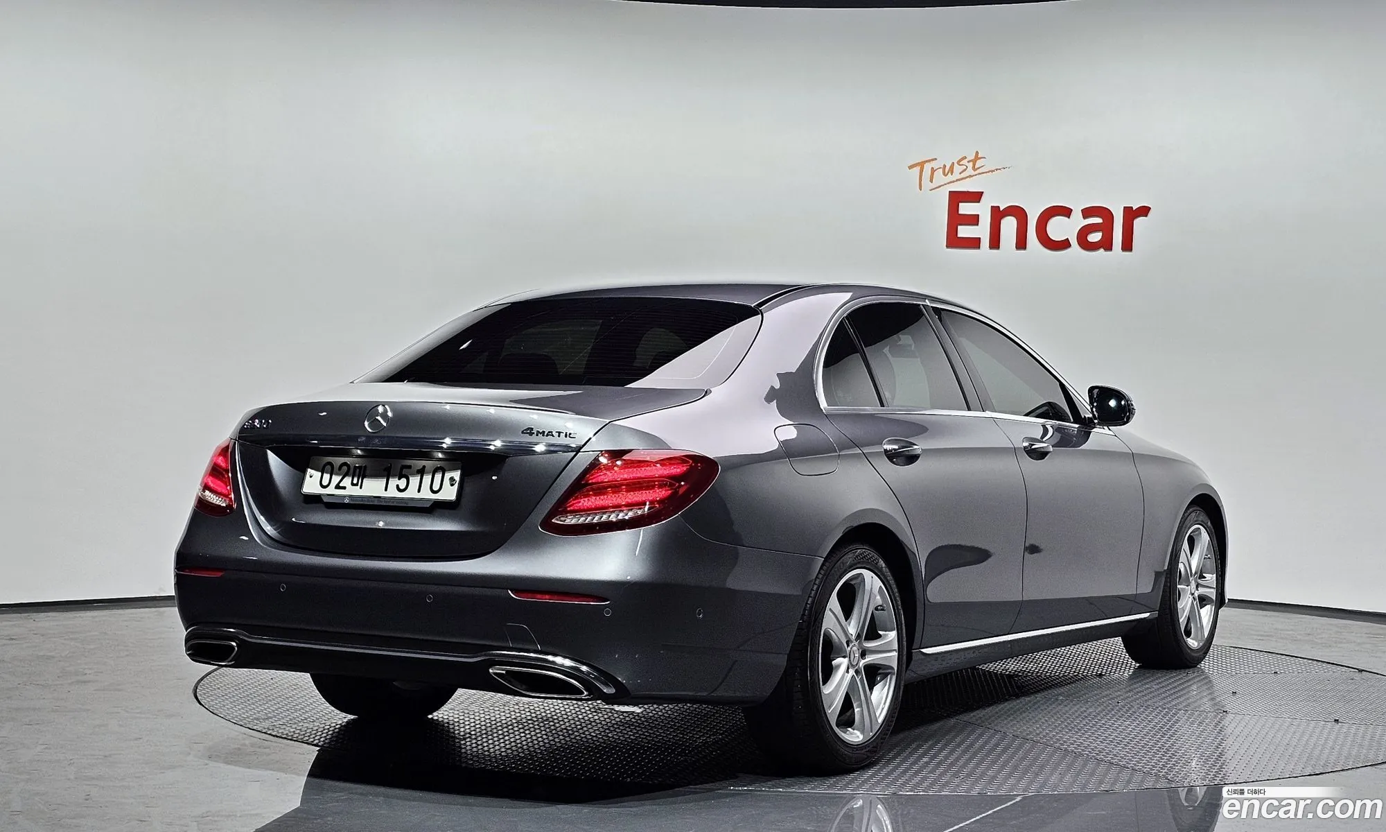Mercedes-Benz E-Klasse E200 Avant Garde 2017 - фотография 16517087
