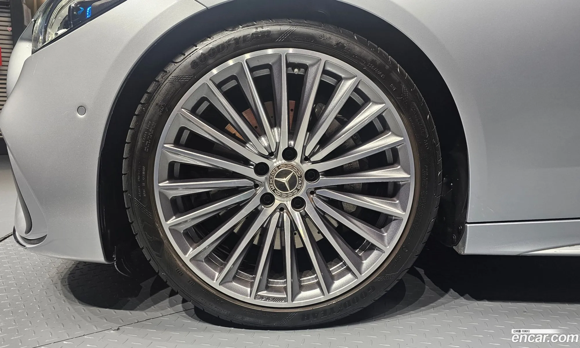 Mercedes-Benz C-Klasse C300 4Matic Amg Line 2023 - фотография 13811892