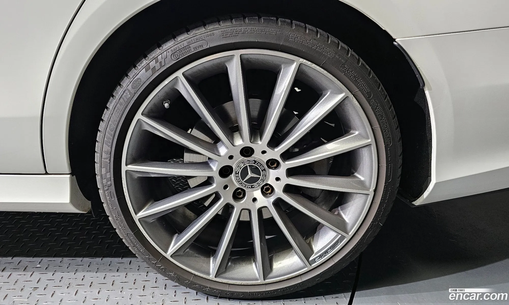 Mercedes-Benz E-Klasse V W213 S213 C238 E350 4Matic Amg Line 2019 - фотография 18712499
