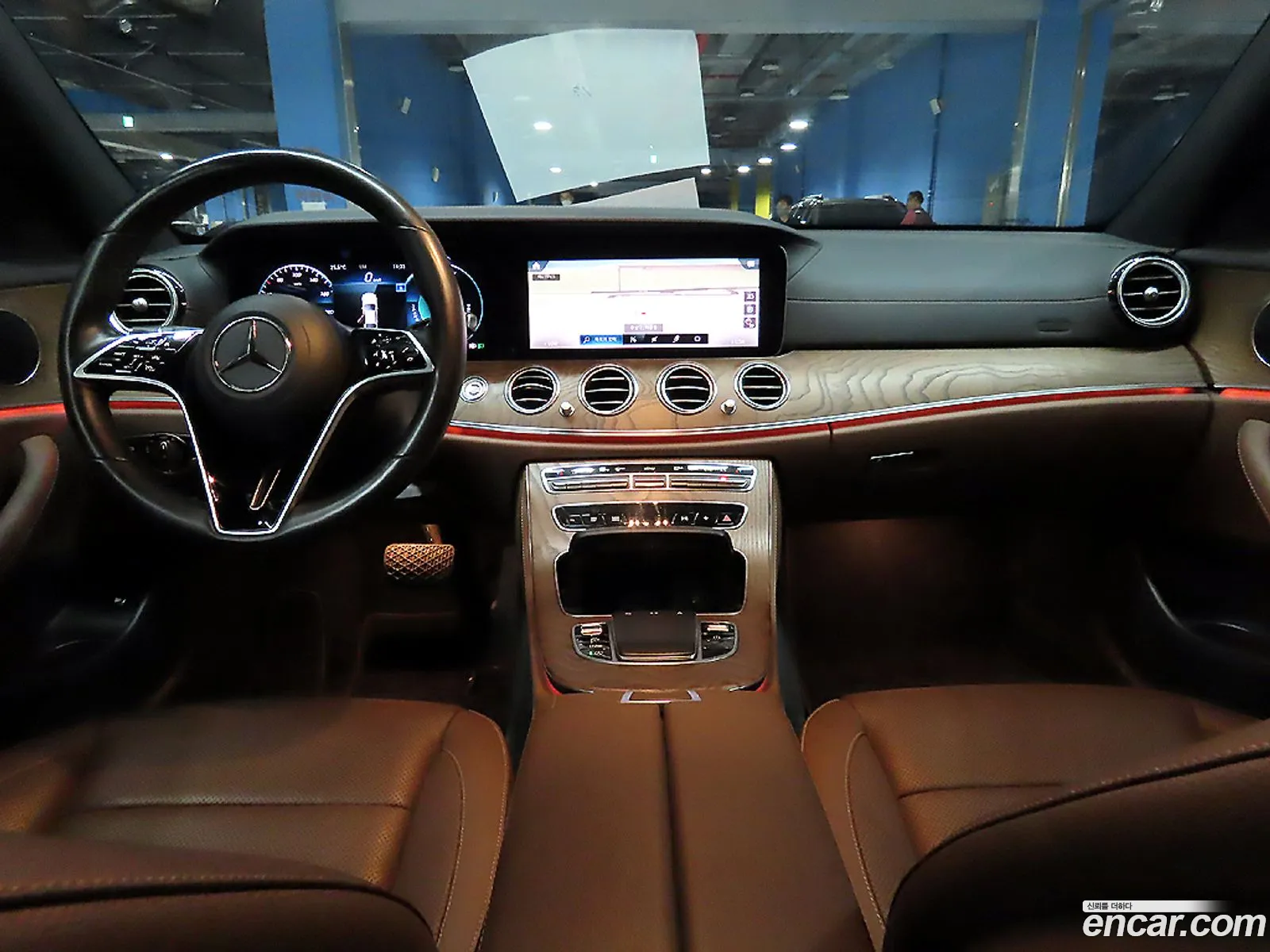 Mercedes-Benz E-Klasse V W213 S213 C238 E220D 4Matic Exclusive 2021 - фотография 18791467