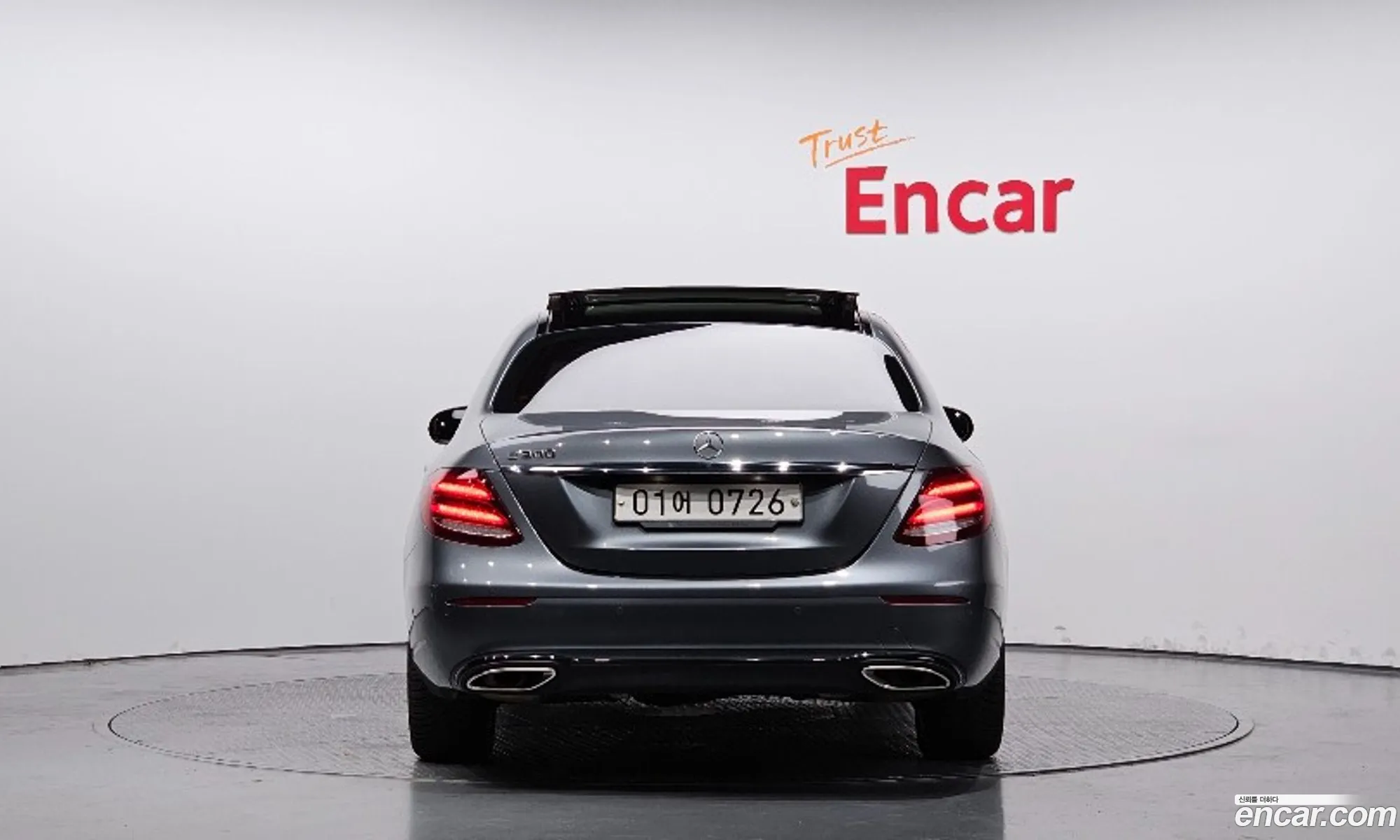 Mercedes-Benz E-Klasse E300 Avantgarde 2017 - фотография 18791440