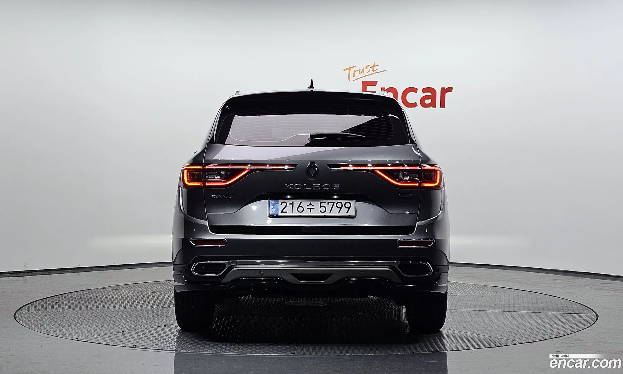 Renault Samsung Qm6 20 Gde Re Signature 2Wd 2020 - фотография 3345768