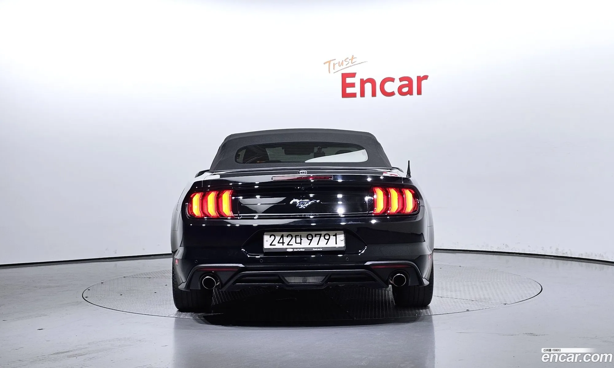 Ford Mustang Vi Convertible 2021 - фотография 3895343