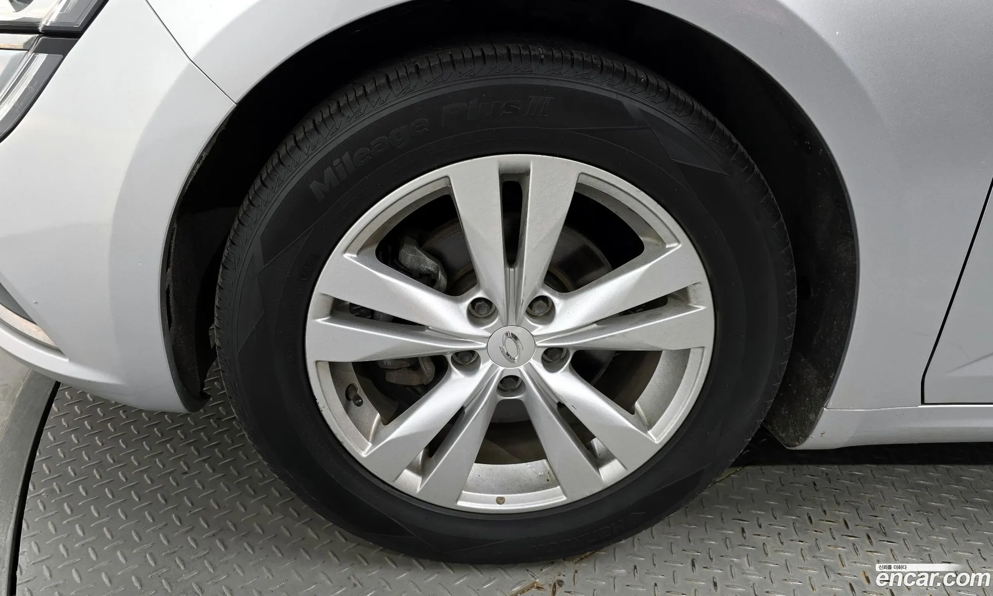 Renault Samsung Sm6 20 Lpe Se Rental Car 2019 - фотография 7420495
