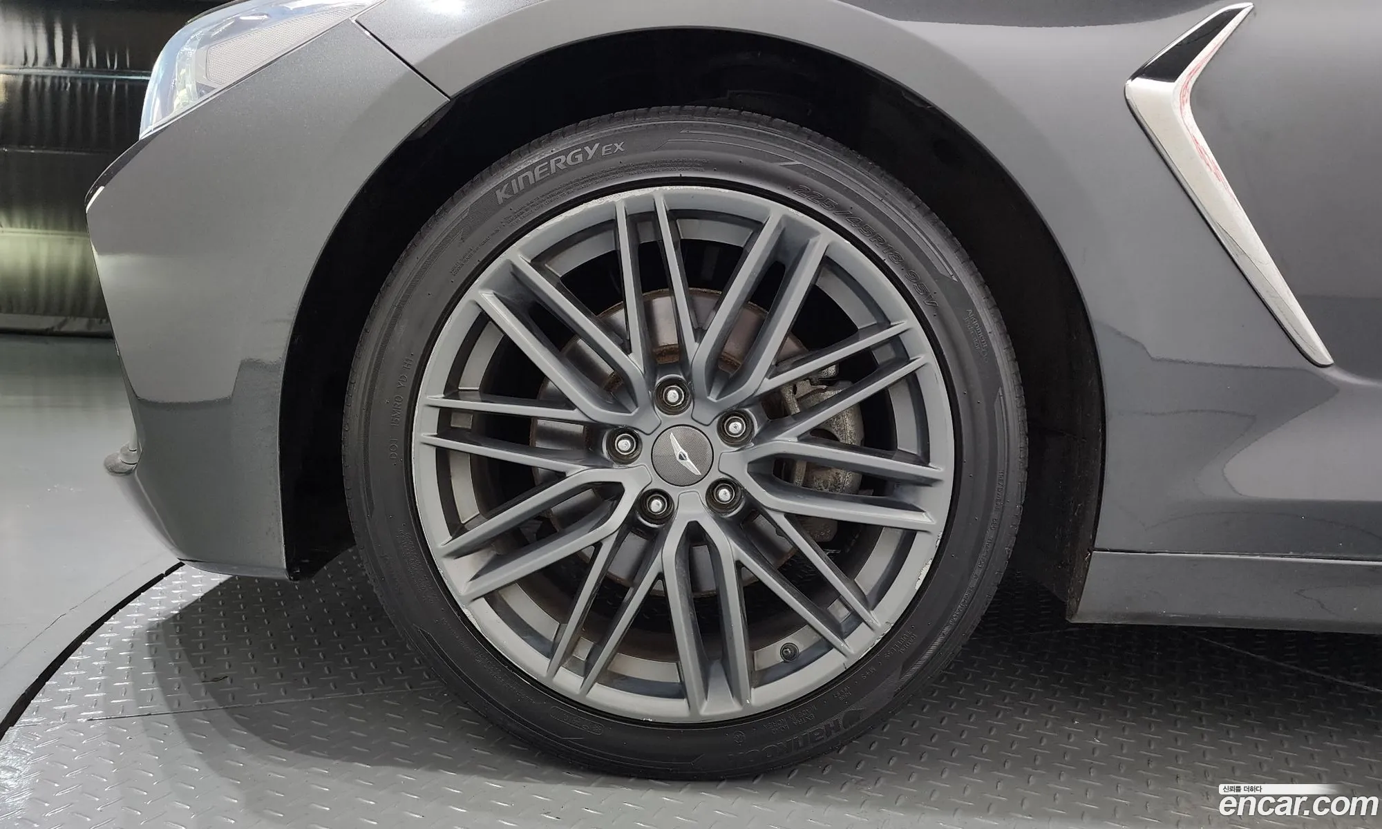 Genesis G70 I 20T 2018 - фотография 1600011