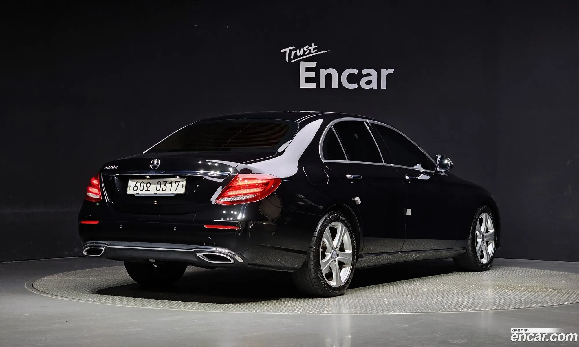 Mercedes-Benz E-Klasse E220D Avant Garde 2017 - фотография 16508065