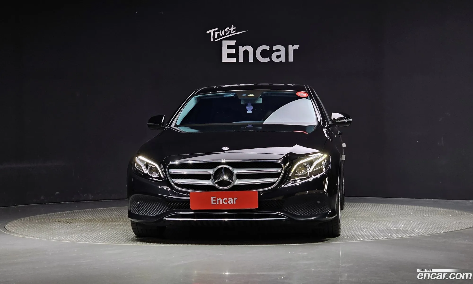 Mercedes-Benz E-Klasse E220D Avant Garde 2017 - фотография 16508066