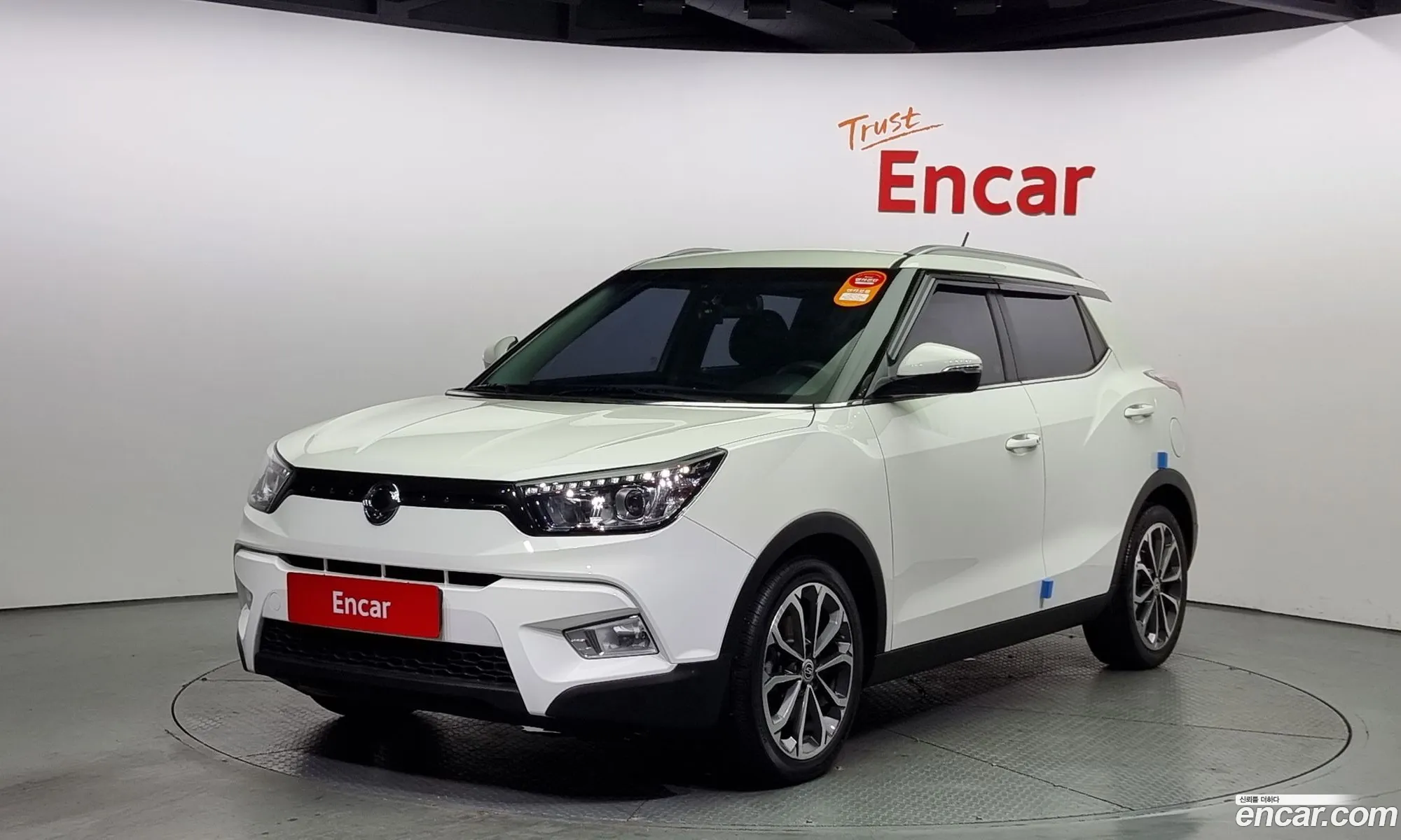 Ssangyong Tivoli Tivoli Vx 2Wd 2017 - фотография 17544762