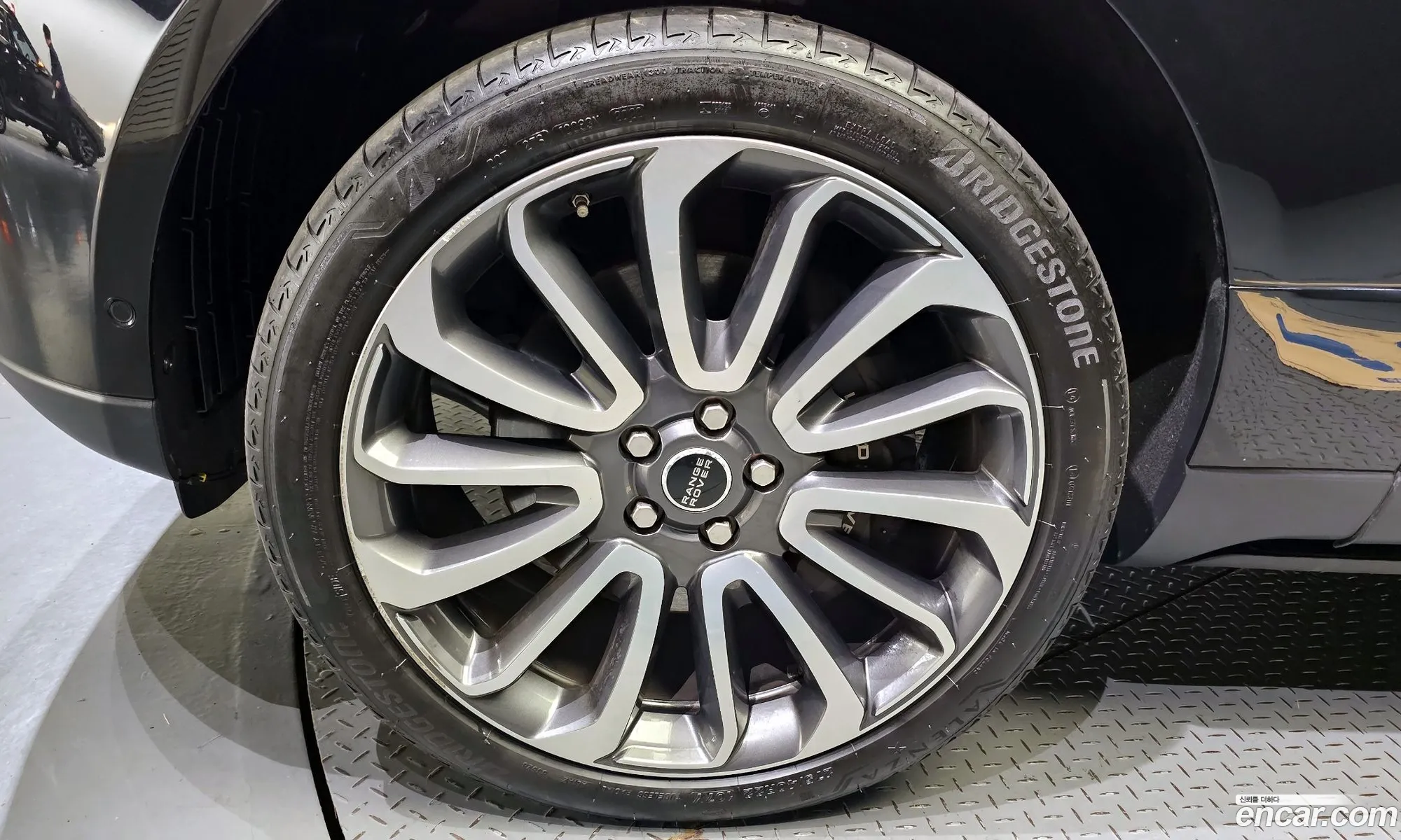 Land Rover Range Rover Iv 44 Sdv8 Ab Diesel 2018 - фотография 7477116