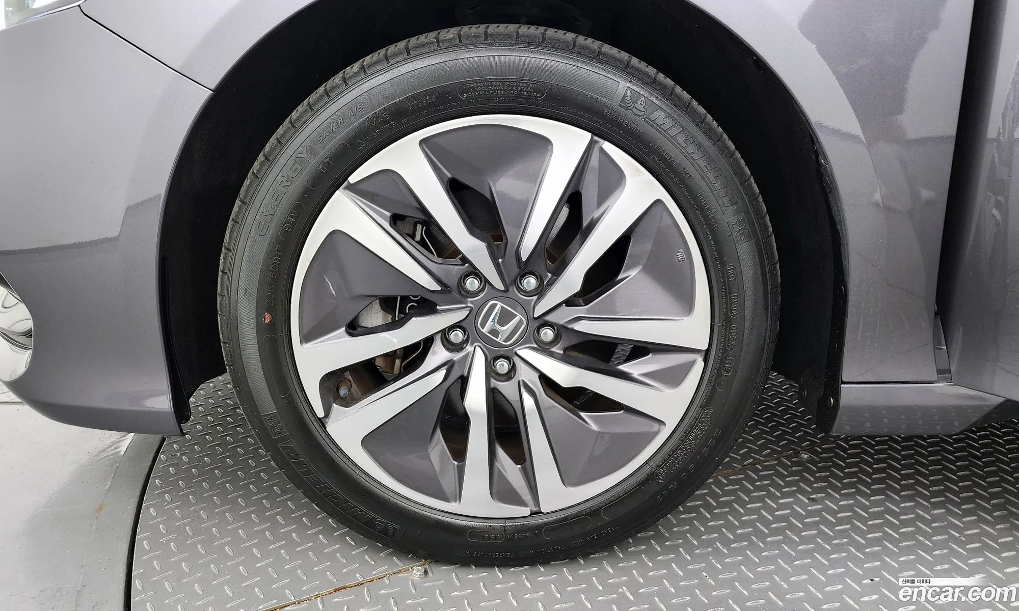 Honda Accord 20 Hybrid Touring 2019 - фотография 12640475