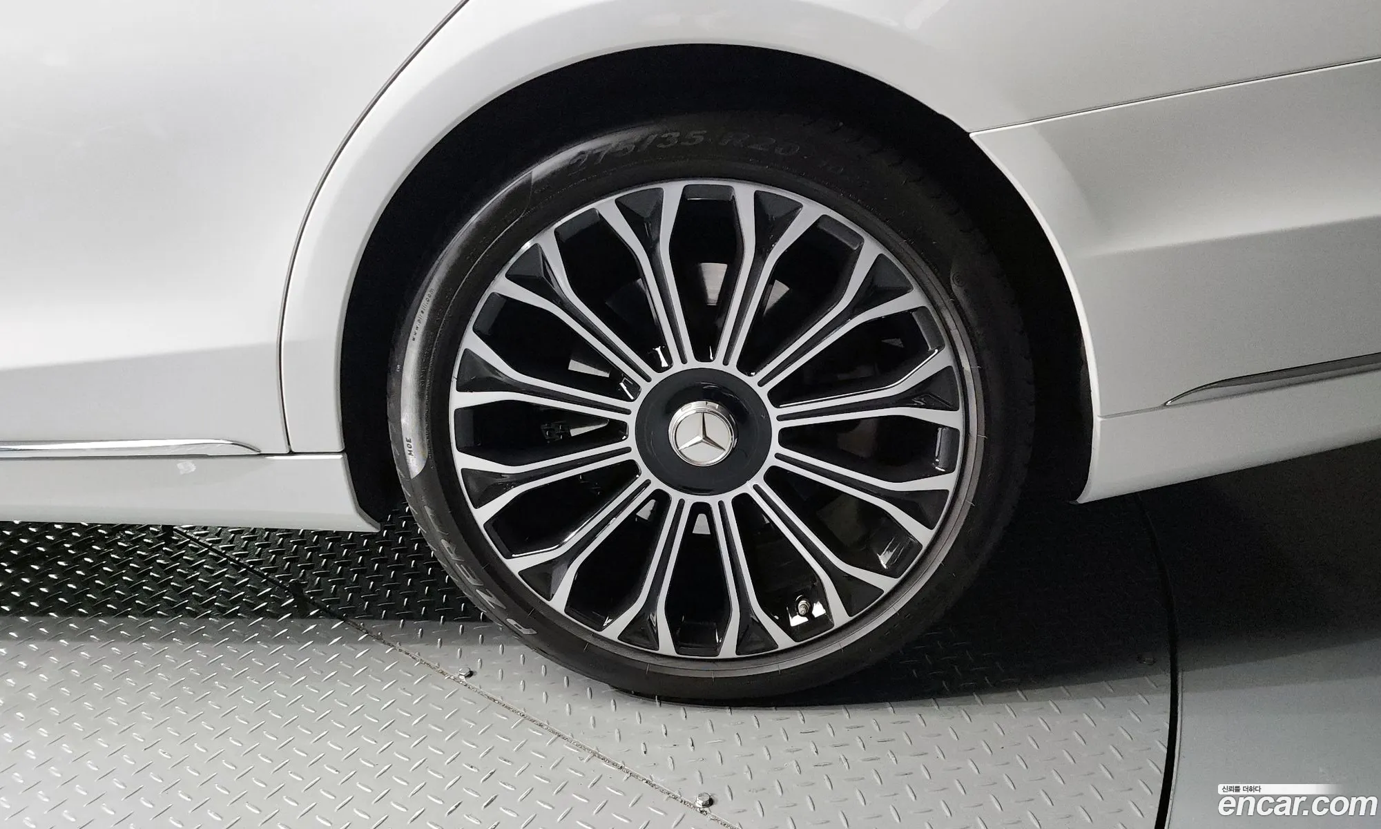 Mercedes-Benz S-Klasse S560El 2020 - фотография 13811868