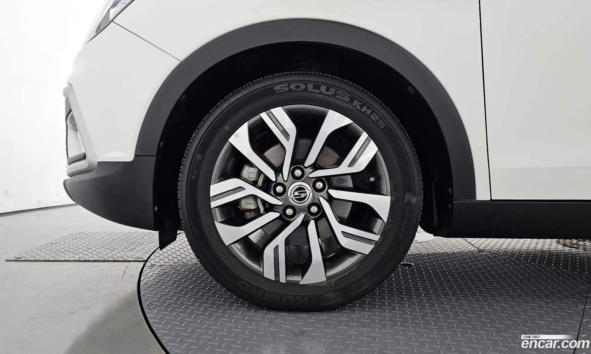 Ssangyong Tivoli Tivoli Diesel Ix 2Wd 2019 - фотография 19764584