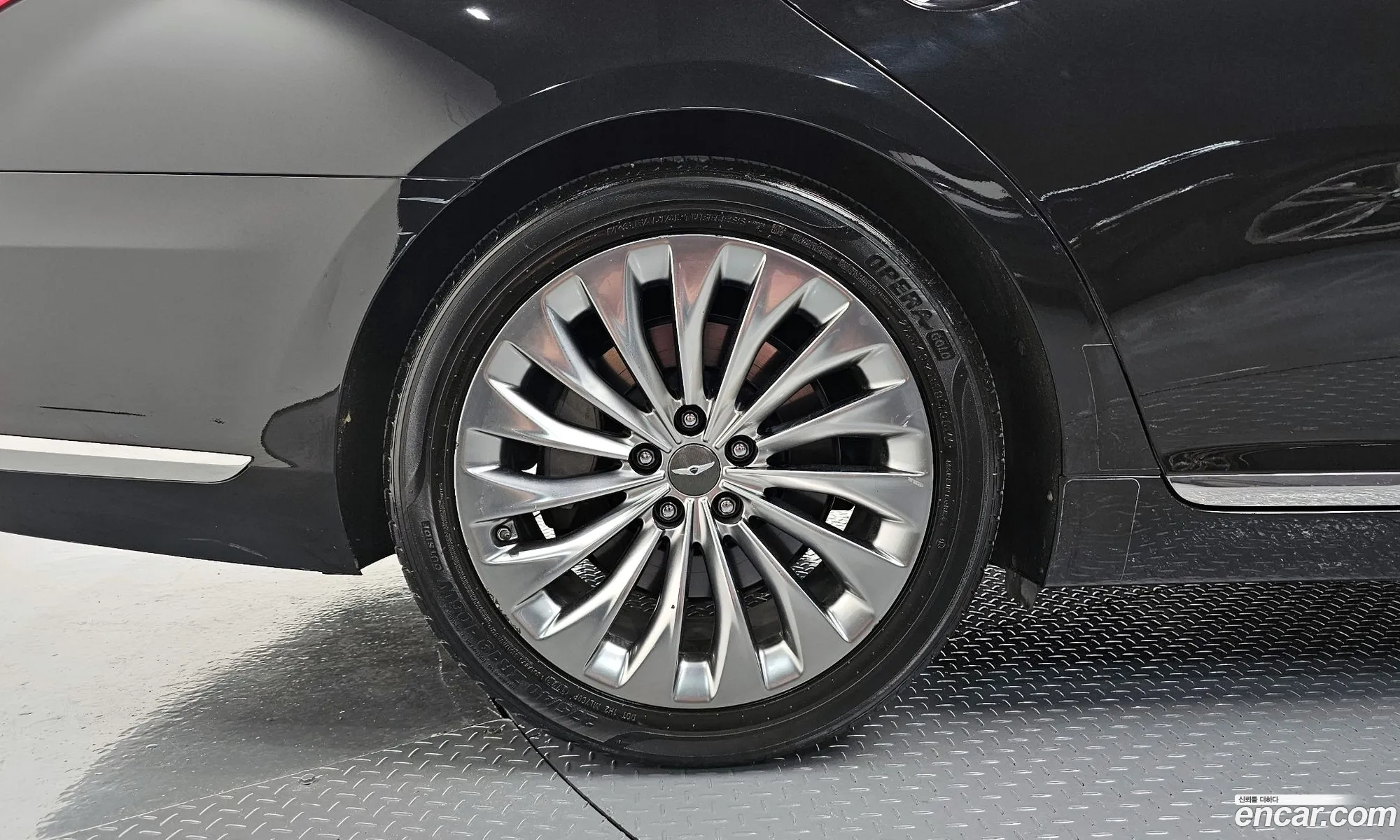 Genesis G90 I 50 Gdi Awd 2018 - фотография 115694
