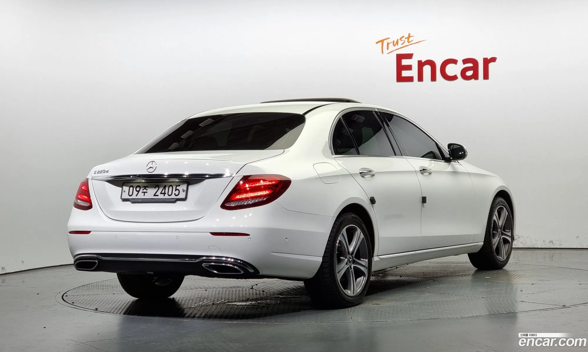 Mercedes-Benz E-Klasse V W213 S213 C238 E220D Avant Garde 2019 - фотография 13811853
