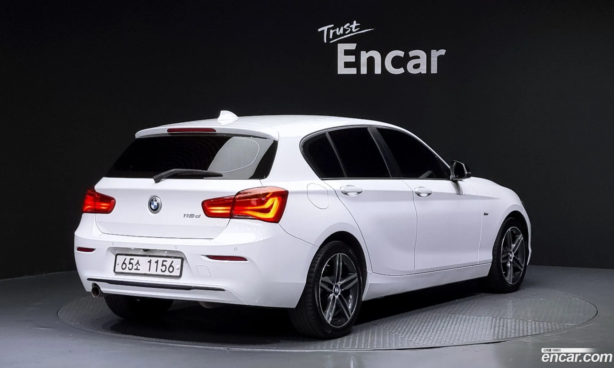BMW 1Er 118D Sport 5 Door 2017 - фотография 119133