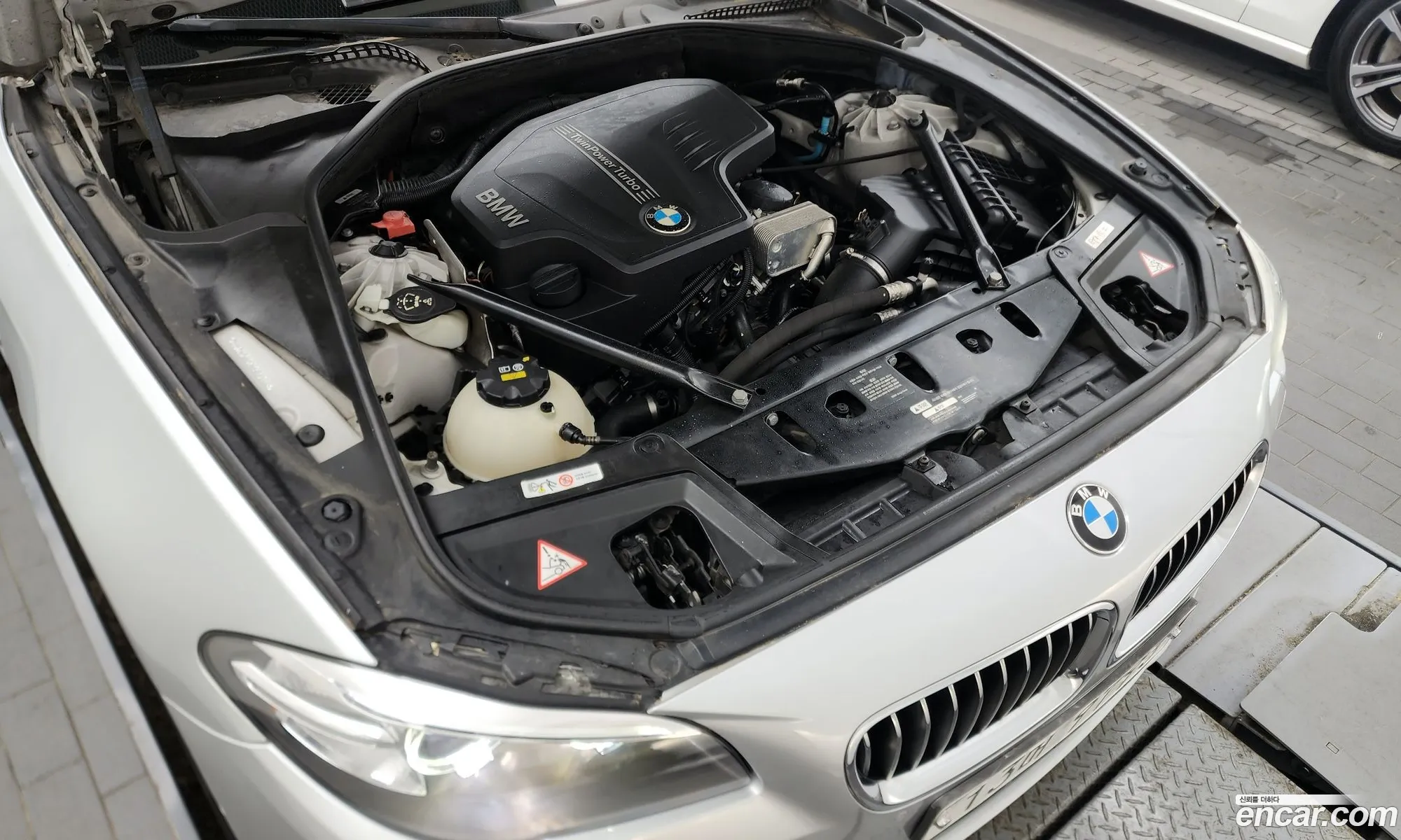BMW 5Er Vi F10F11F07 528I 2015 - фотография 932169