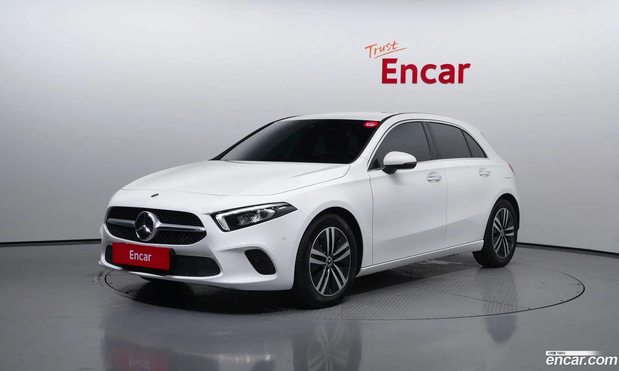 Mercedes-Benz A-Klasse Iv W177 A220 Hatchback 2022 - фотография 18712422