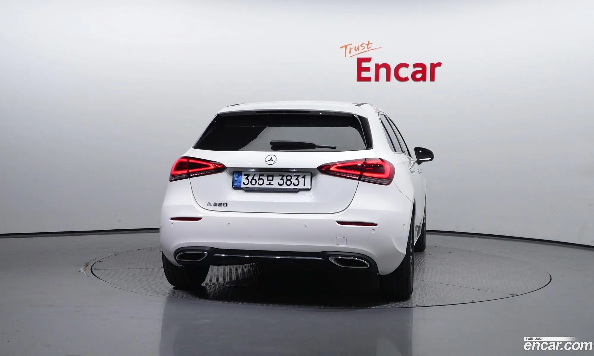 Mercedes-Benz A-Klasse Iv W177 A220 Hatchback 2022 - фотография 18712425