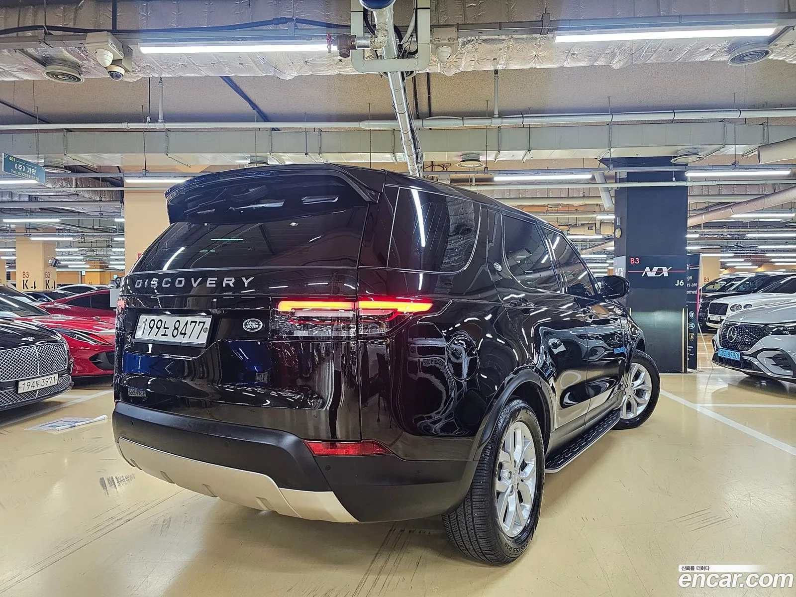 Land Rover Discovery V 20Sd4Se 2019 - фотография 7477127