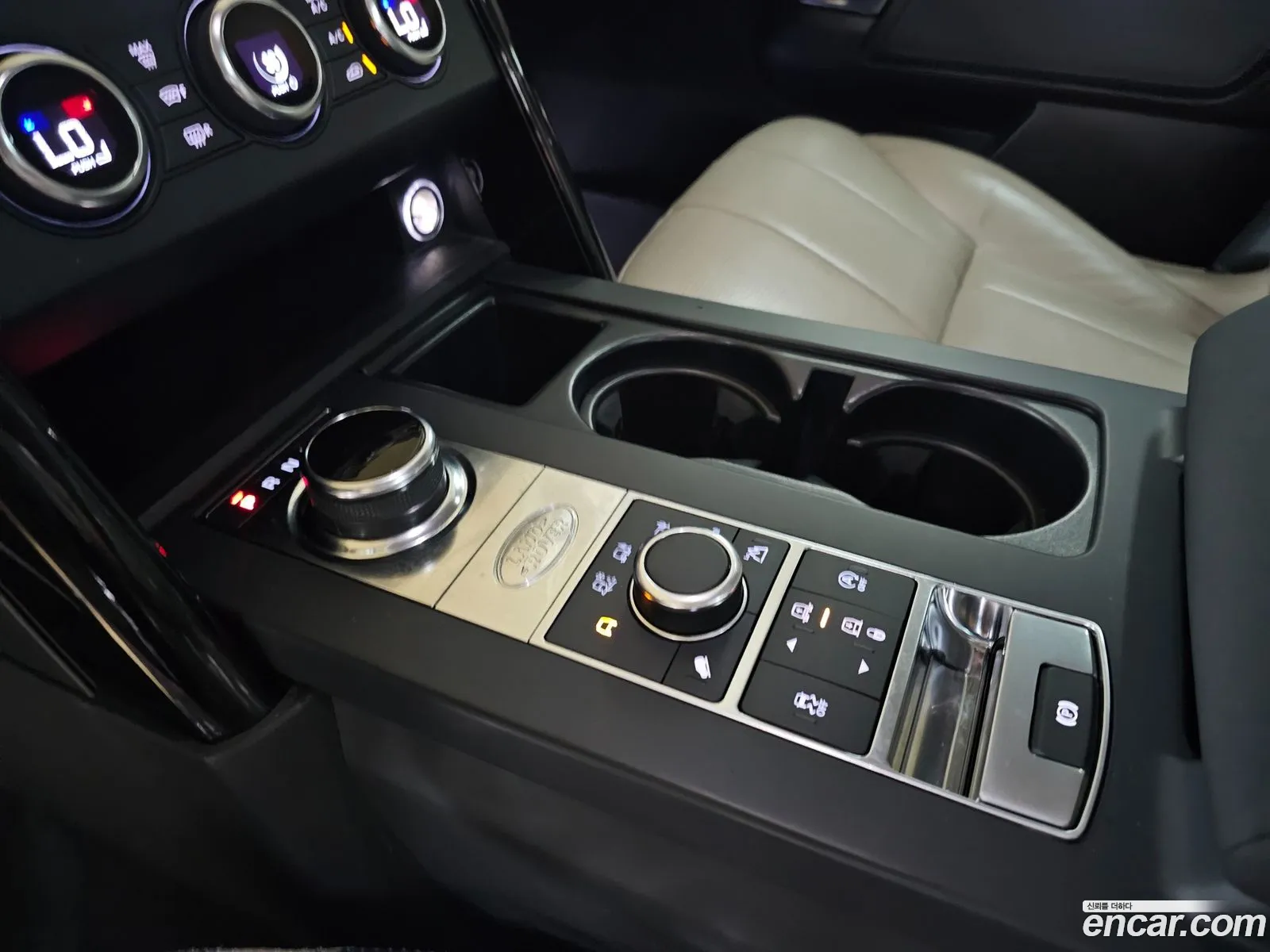 Land Rover Discovery V 20Sd4Se 2019 - фотография 7477129