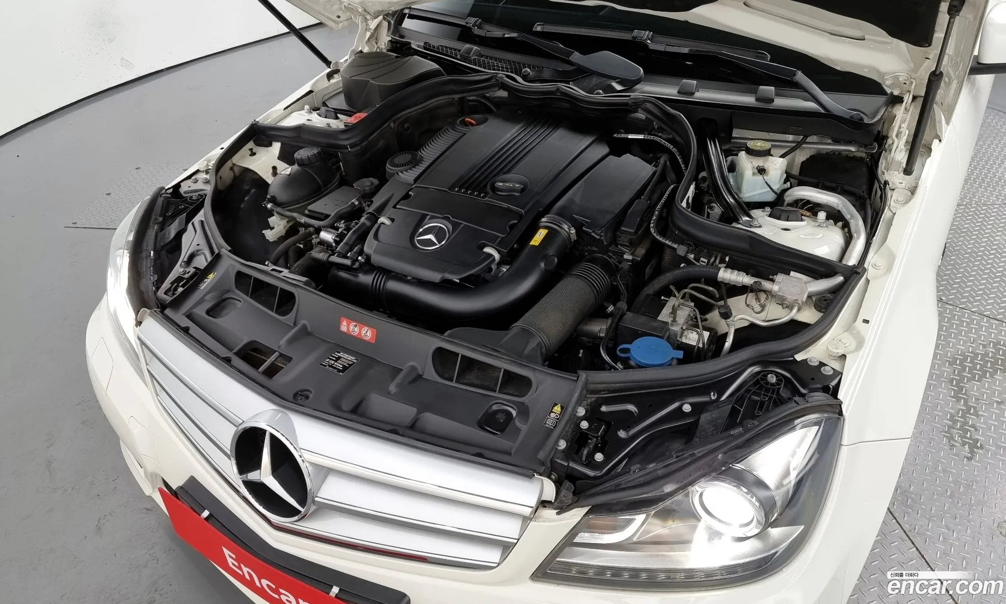 Mercedes-Benz C-Klasse Iii W204 C200 Cgi Avant Garde 2012 - фотография 18822329