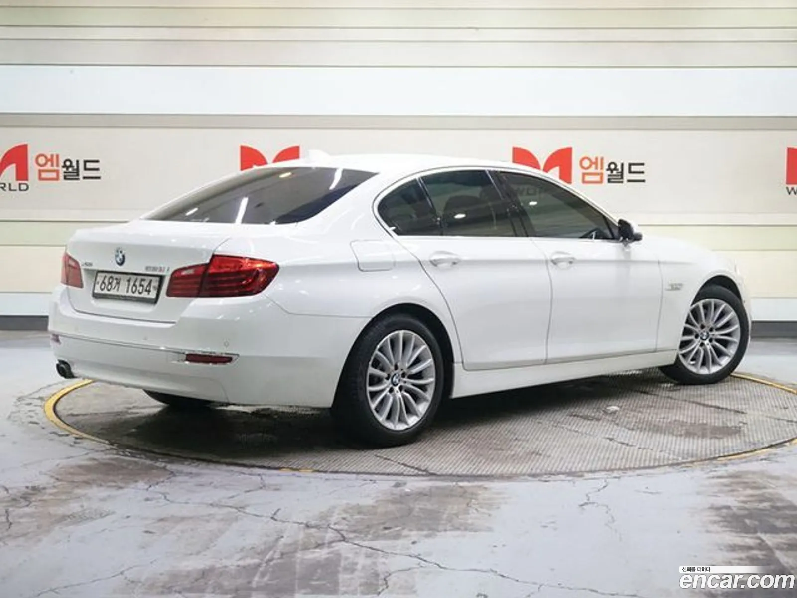 BMW 5Er Vi F10F11F07 528I xDrive Luxury Plus 2015 - фотография 16482737