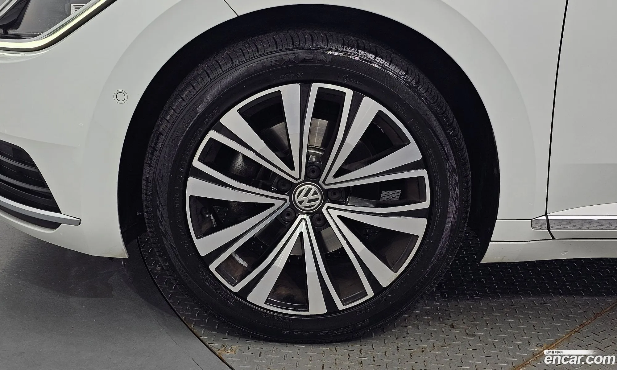 Volkswagen Arteon I 20 Tdi Premium 2019 - фотография 8084281