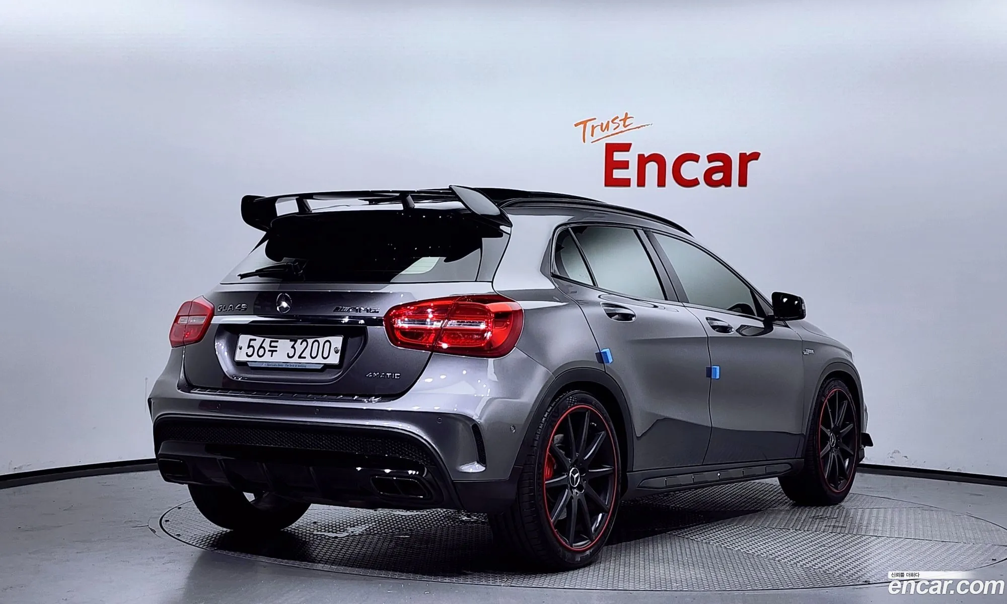 Mercedes-Benz Gla-Klasse Gla45 Amg 4Matic 2015 - фотография 18744651