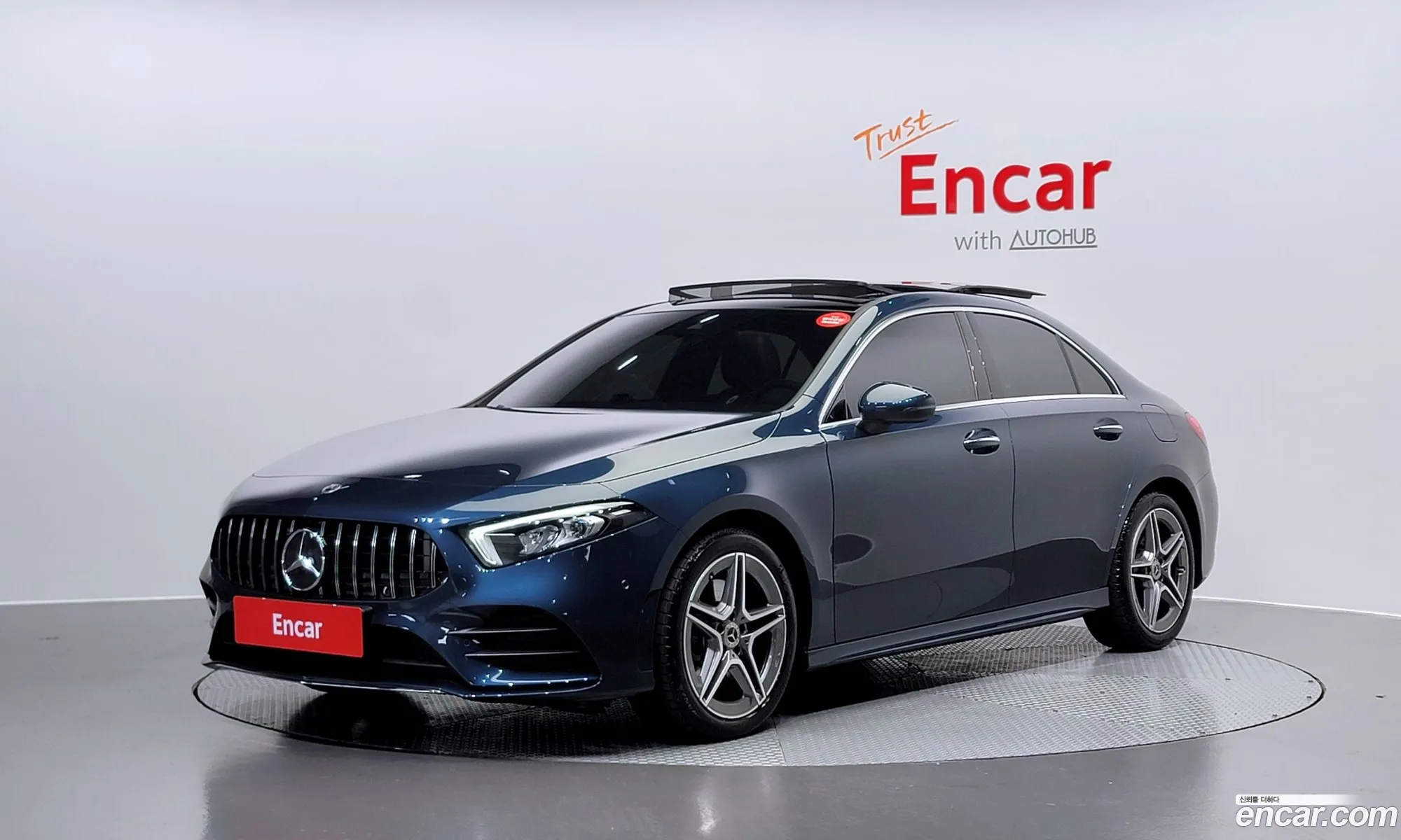Benz A-Class W177 A250 4Matic Sedan - фотография 13622238