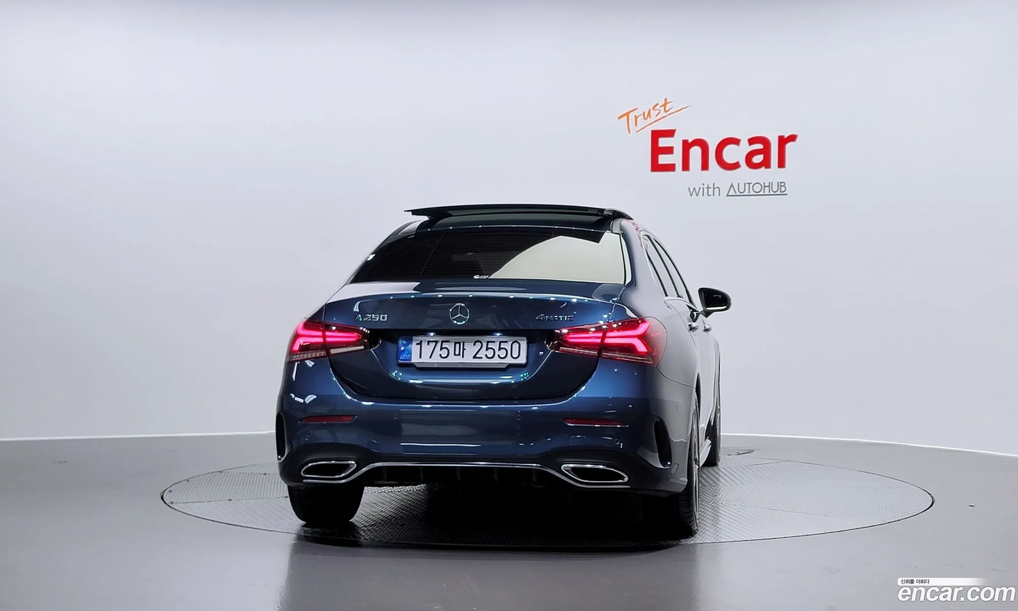 Benz A-Class W177 A250 4Matic Sedan - фотография 13622241
