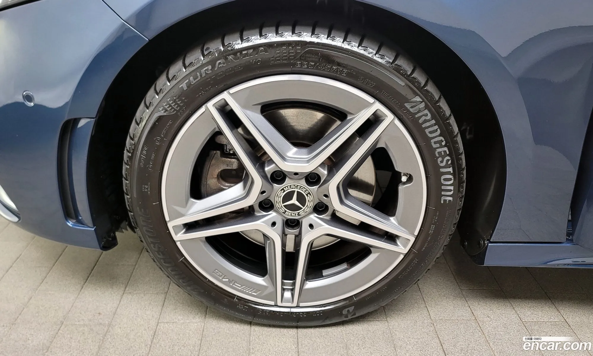Benz A-Class W177 A250 4Matic Sedan - фотография 13622242