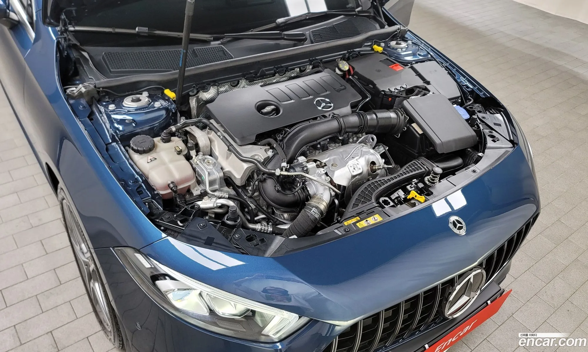 Benz A-Class W177 A250 4Matic Sedan - фотография 13622243