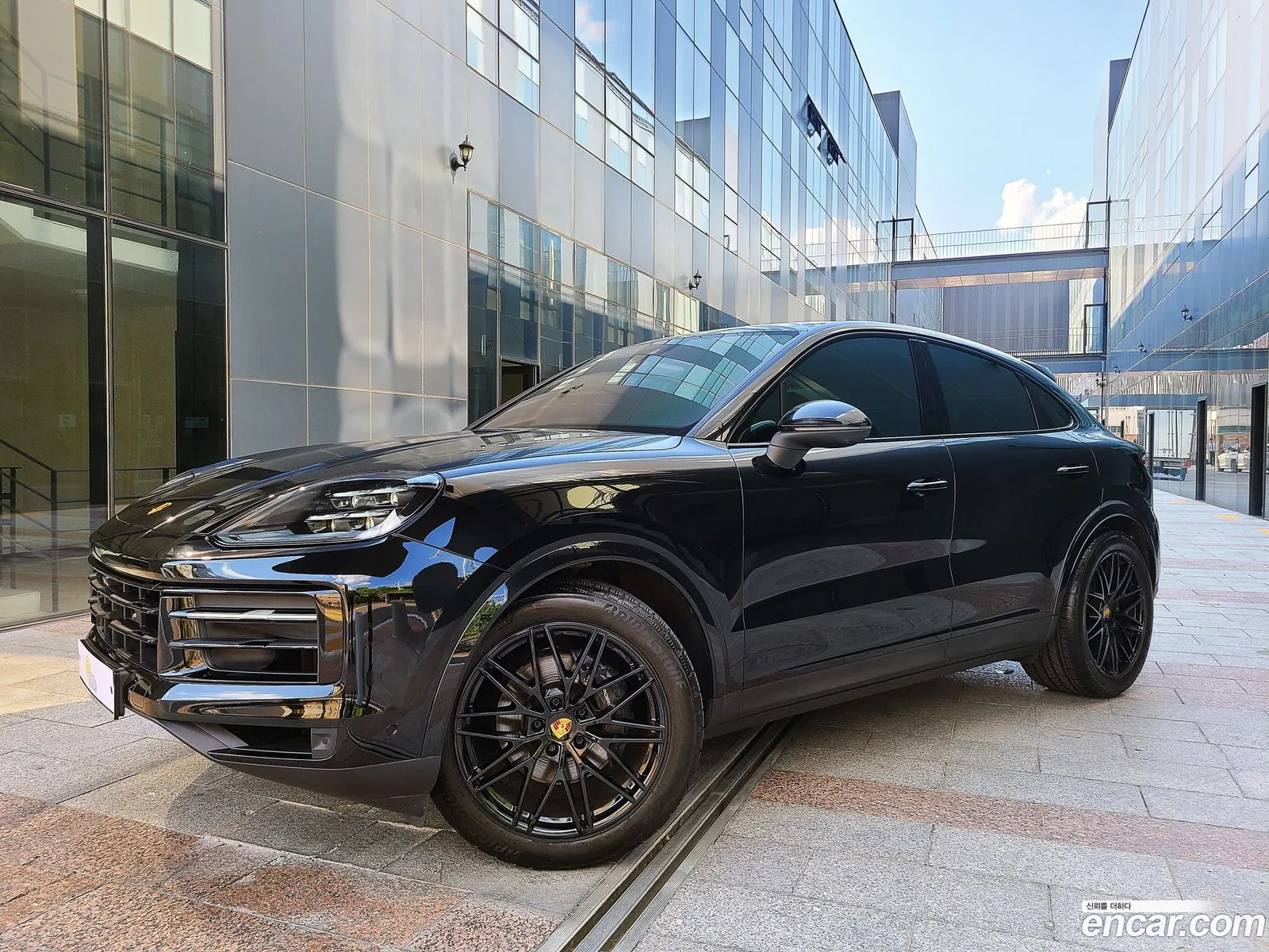 Porsche Cayenne 30 Coupe 2024 - фотография 6754645