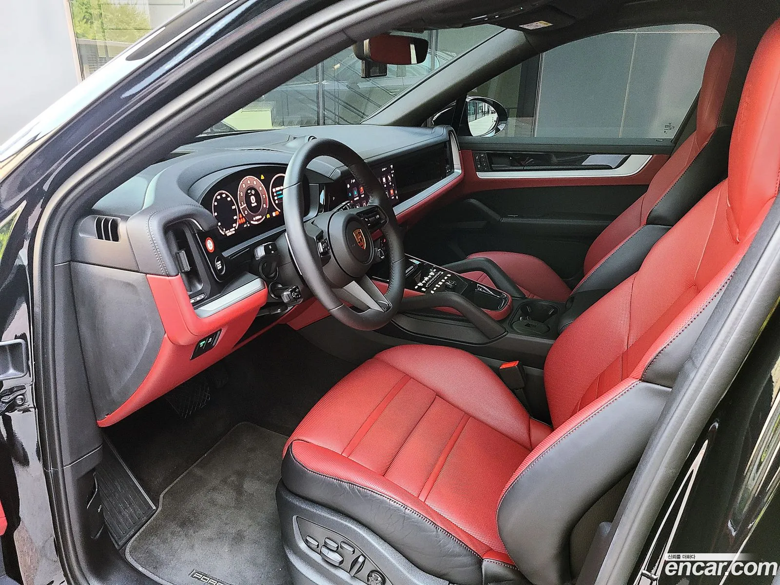 Porsche Cayenne 30 Coupe 2024 - фотография 6754647