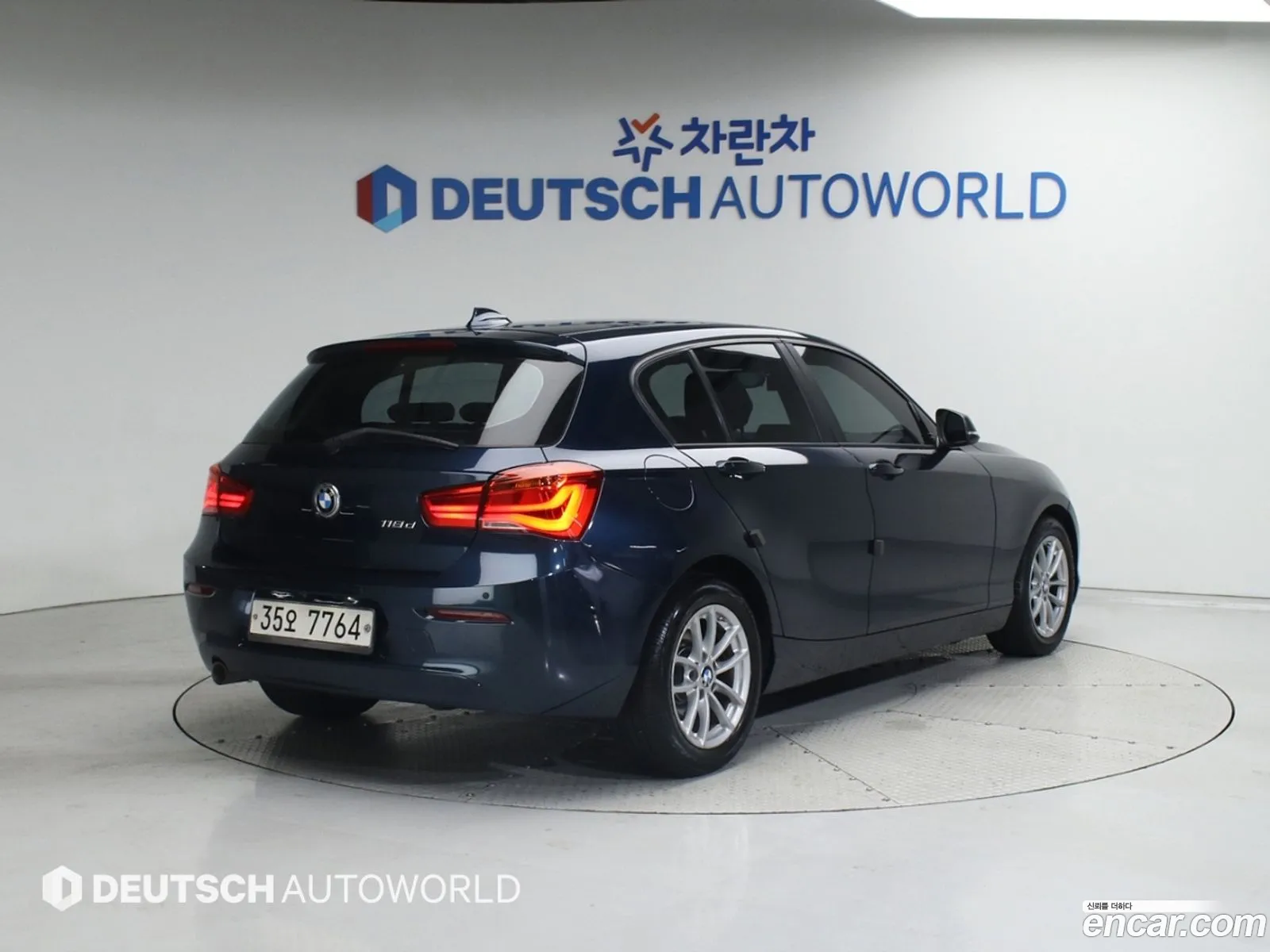 BMW 1Er 118D Joy 5 Door 2017 - фотография 16401271