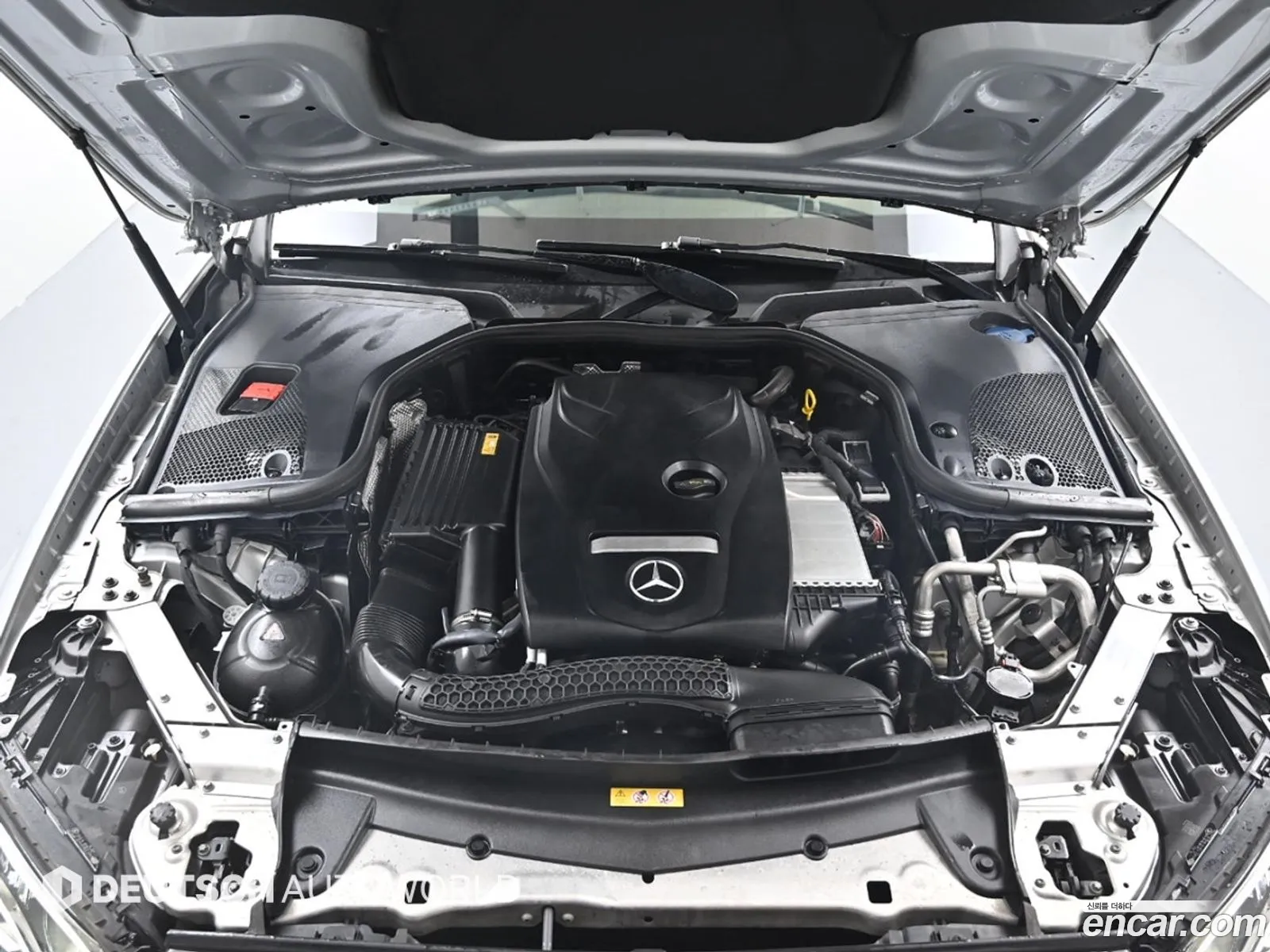Mercedes-Benz E-Klasse E200 Avant Garde 2017 - фотография 18676420