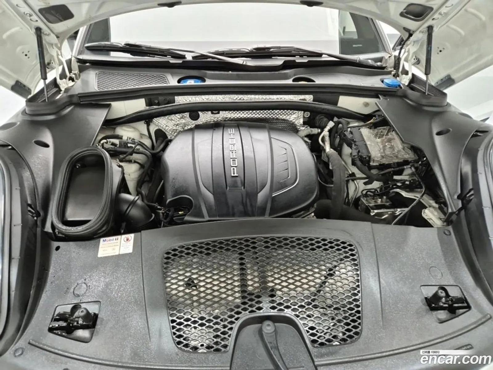 Porsche Macan I 20 2019 - фотография 3927378