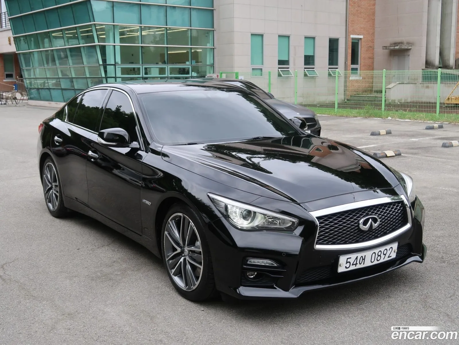 Infiniti Q50 35 Hybrid Essence 2015 - фотография 3992248