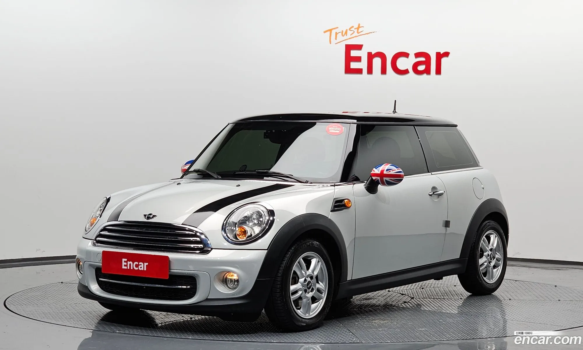 Mini Cooper Se 2013 - фотография 4609755