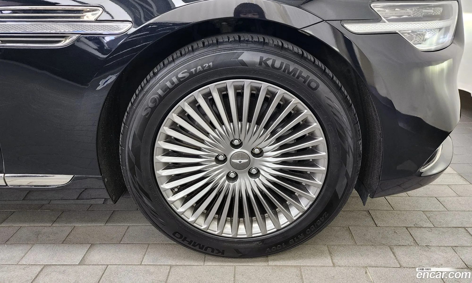 Genesis G90 I 38 2020 - фотография 95449