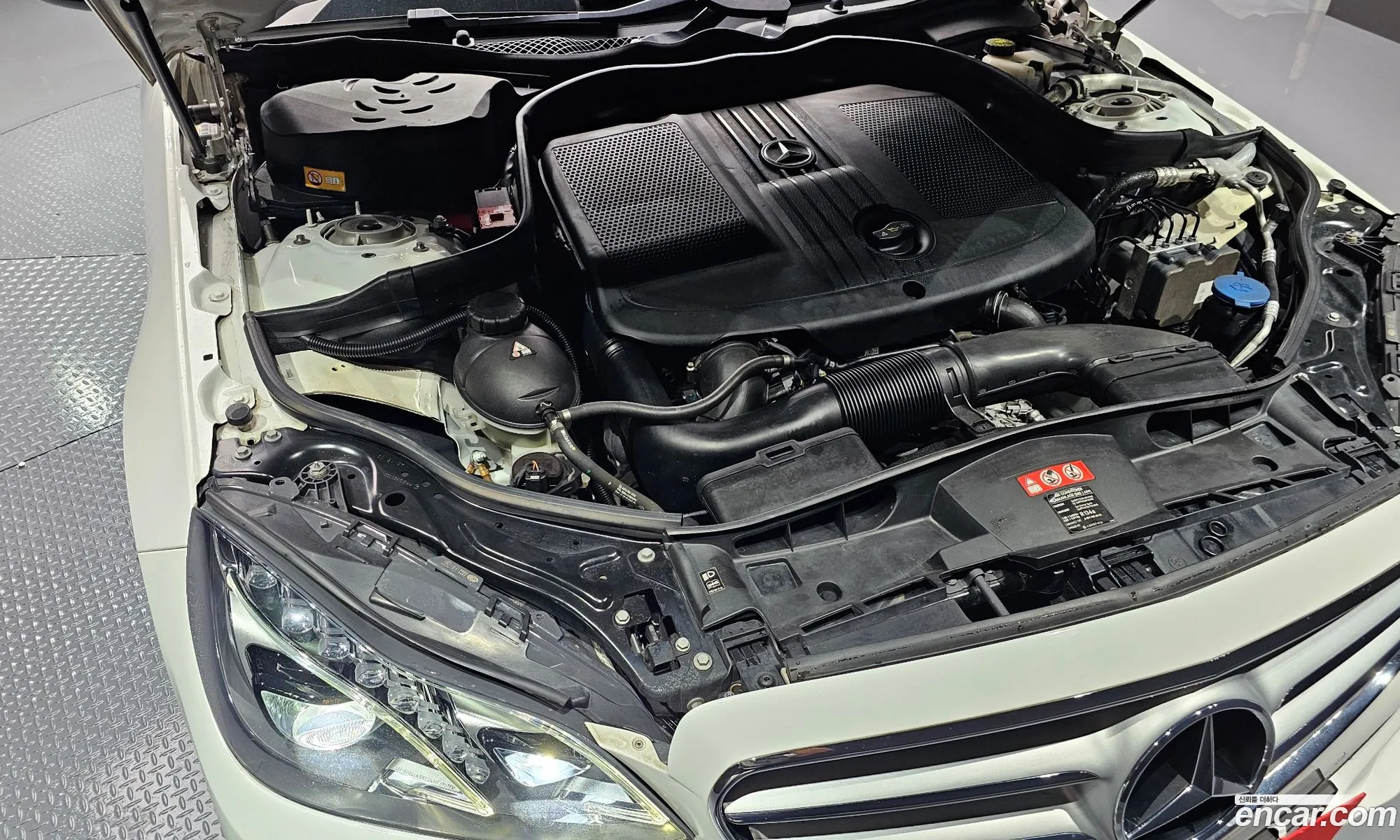 Mercedes-Benz E-Klasse E220 Cdi Avantgarde 2015 - фотография 13561422