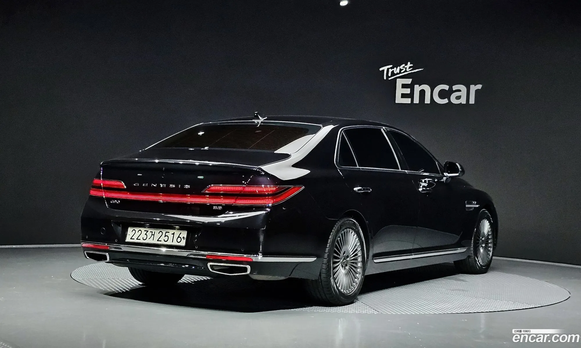 Genesis G90 I 38 2019 - фотография 105248